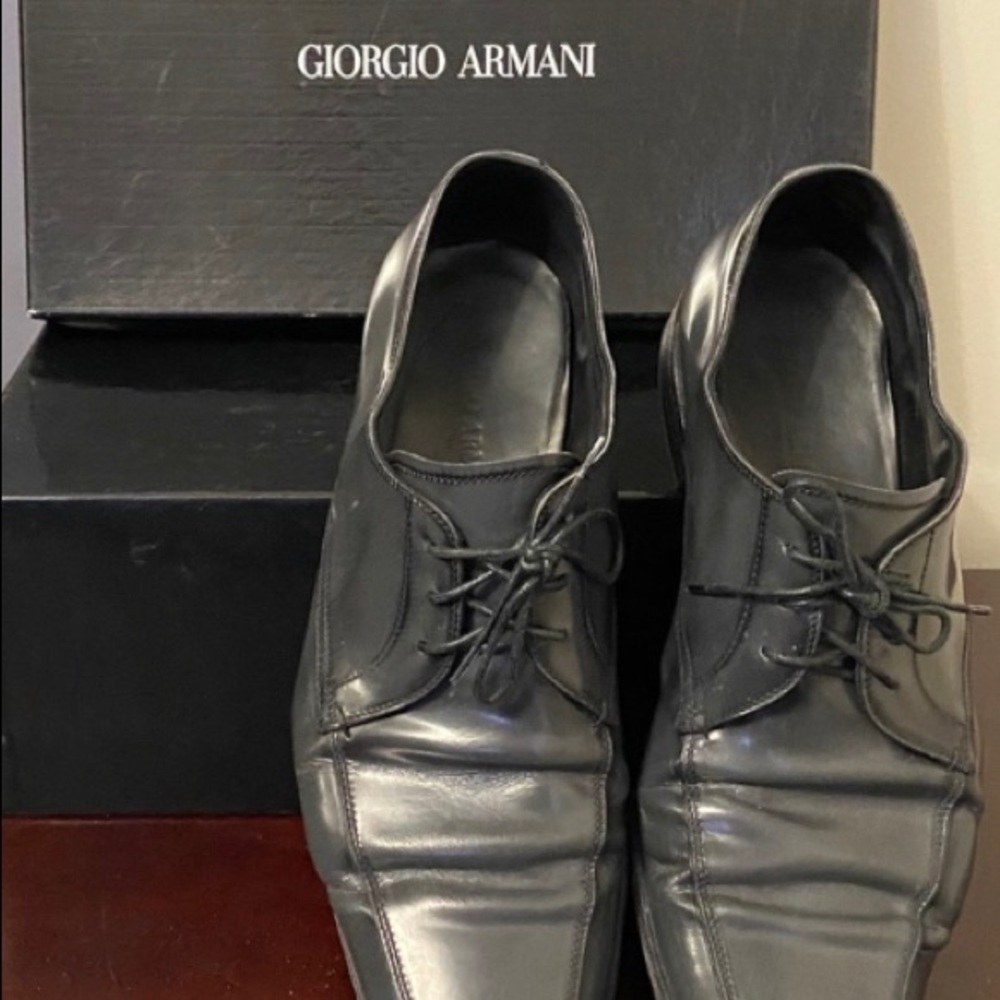 Authentic EUC Giorgio Armani Dress Shoes.  Size 8 fits like 9.
